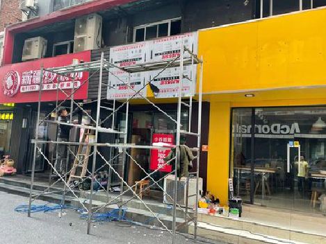 射阳制作广告招牌如何避免它发黄？